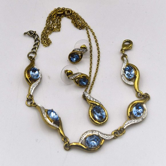 Blue Topaz Crystals Set in Gold Tone Necklace Earrings Bracelet Set Parure - Picture 2 of 6